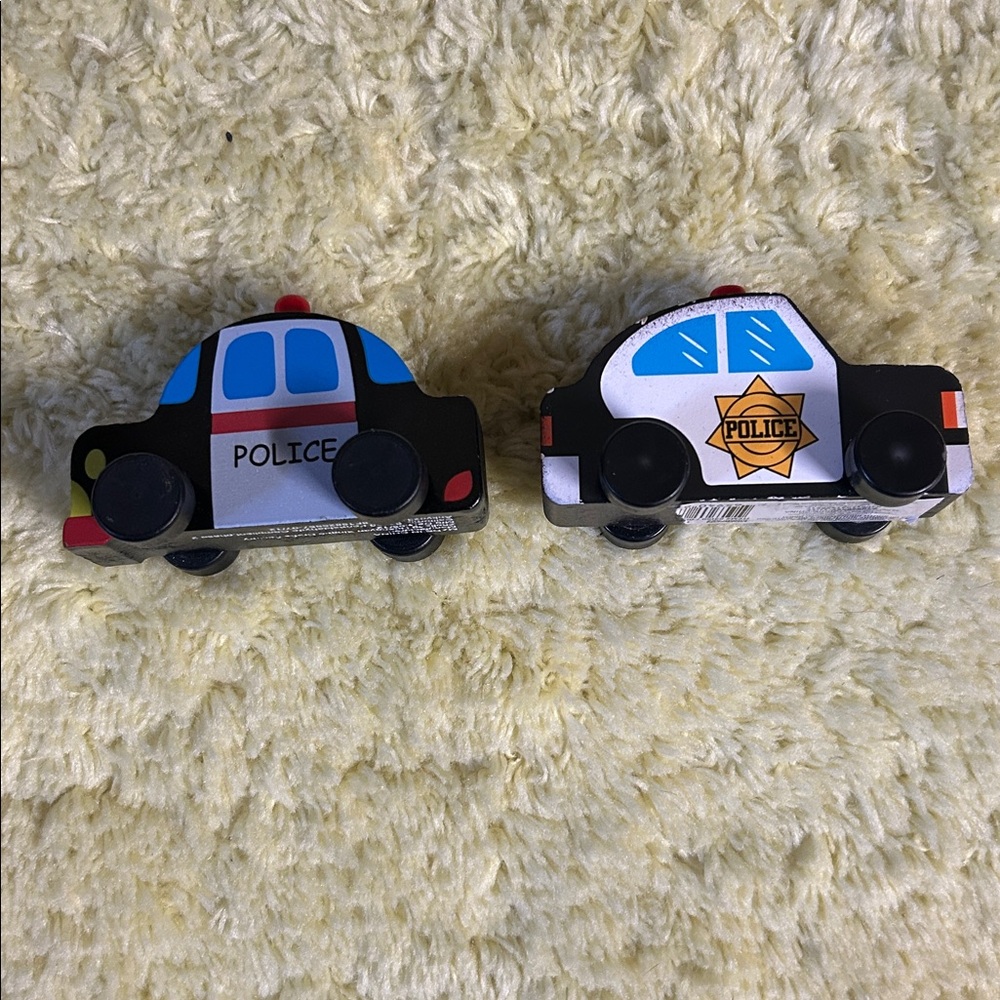 Police Cars (2) - Picture 2 of 11